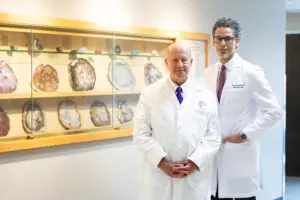 Drs. Richard Ellenbogen (L) and Bay Leslie-Mazwi (R)