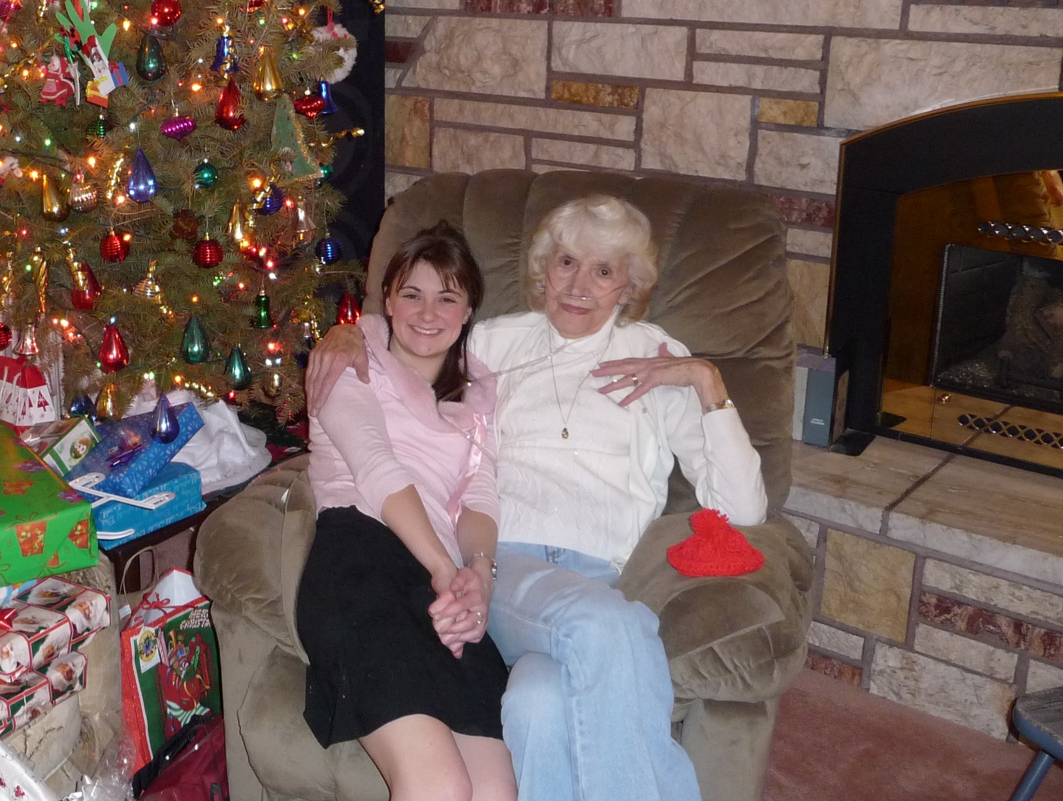 Jamie Ritter, MD '26, with her Gram at Christmas in 2008.